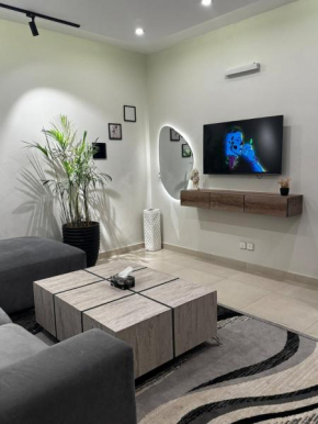 1 BHK Luxury Apt Self-Checkin